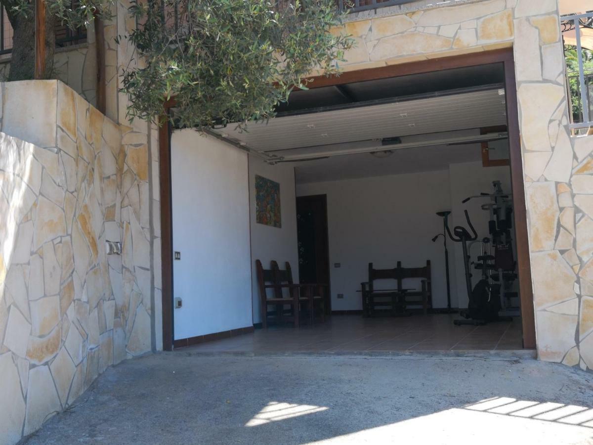 Villa Sa Domu à Quartu SantʼElena Extérieur photo