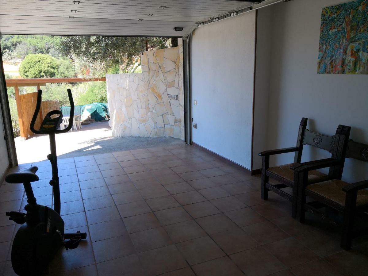 Villa Sa Domu à Quartu SantʼElena Extérieur photo